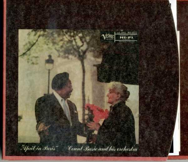 COUNT BASIE - APRIL IN PARIS - CD - LIKE NEW